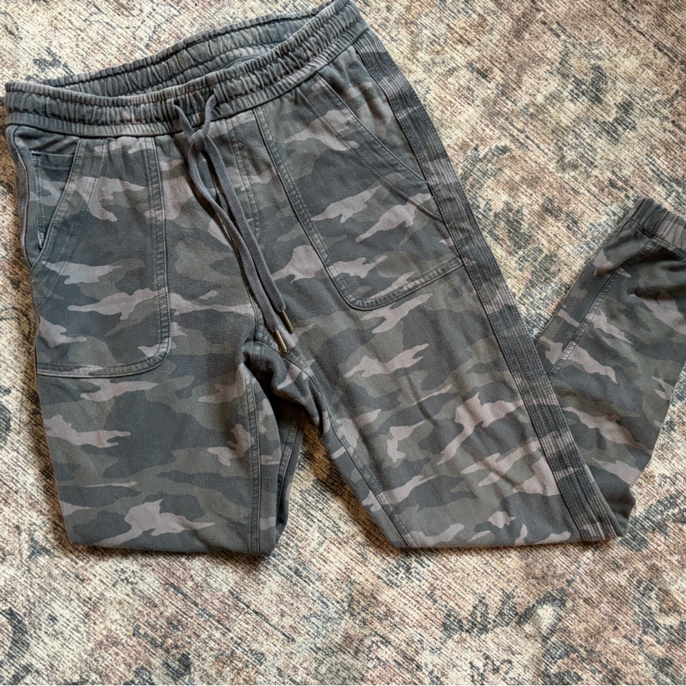 Athleta Camo Joggers - Green and Brown
